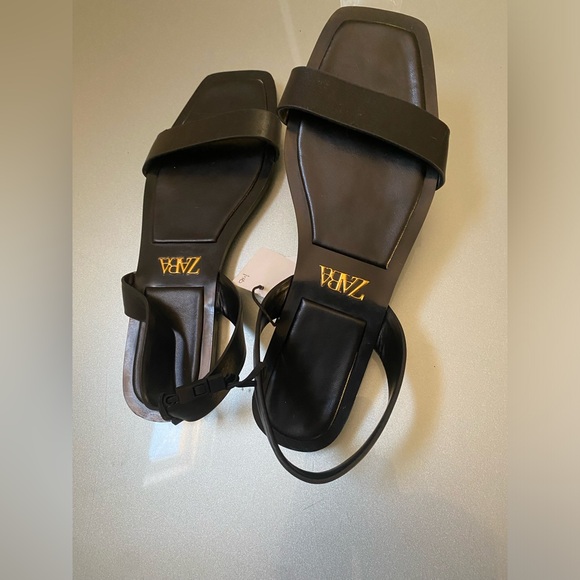 Zara | Women | NWT Leather Slider Sandals black Size 39. - Picture 7 of 7